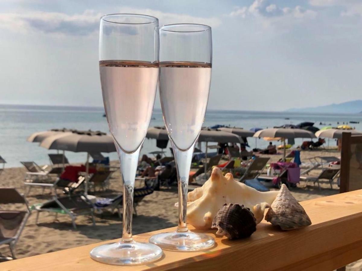 Residence Le Palme - Appartamenti Sul Mare - Spiaggia Tra Palinuro E Caprioli Pisciotta Exterior foto